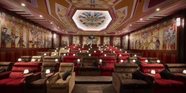 Tuschinski weer mooier geworden