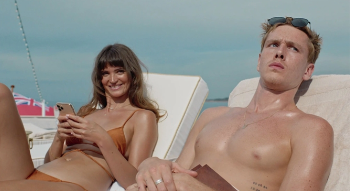 Ruben Östlund wint tweede Gouden Palm met Triangle of Sadness
