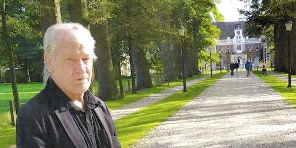 In memoriam Henk van der Loo