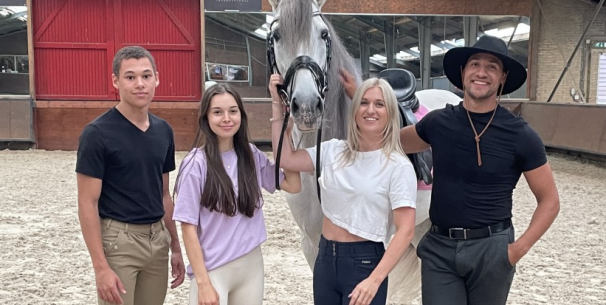 Britt Dekker maakt nieuwe paardenfilm