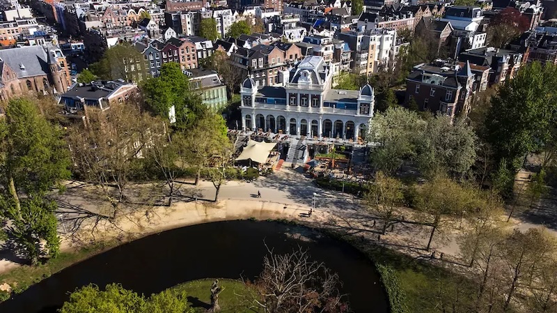 IDFA's Documentaire Paviljoen bijna officieel open