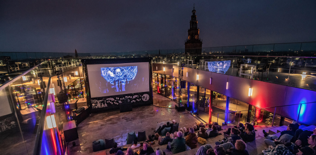 De openluchtbioscoop komt weer goed op gang