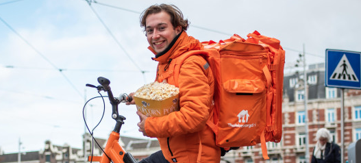 Pathé Delivery brengt bioscoopsnacks aan huis