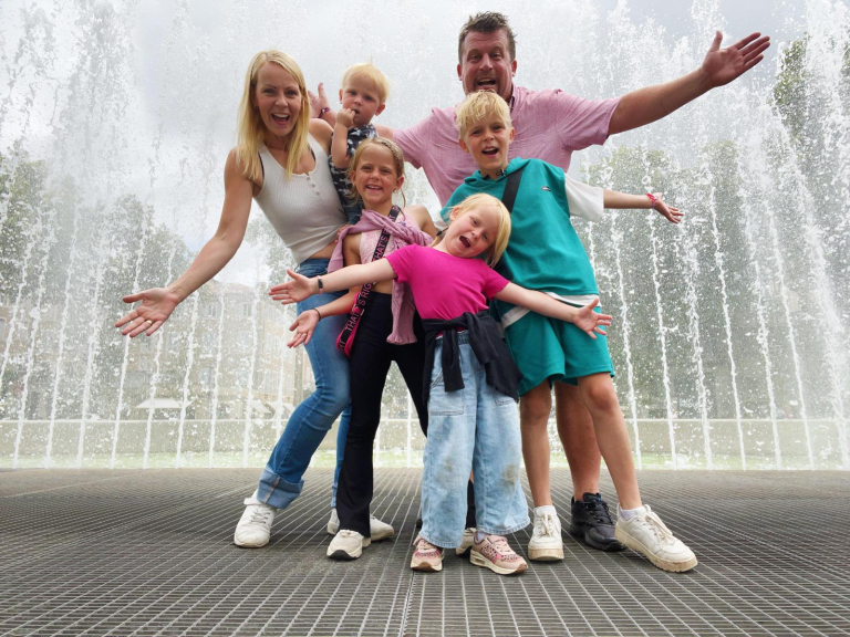 Gouden Film voor De Bellinga’s: vakantie op stelten