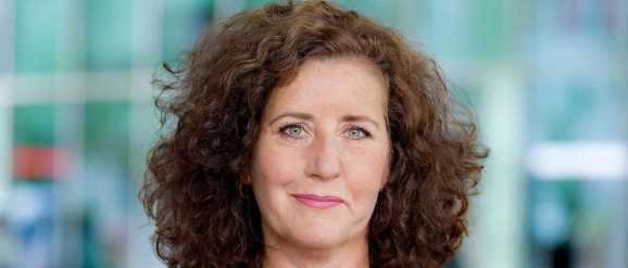 Scenaristen kennen prijs toe aan minister Van Engelshoven