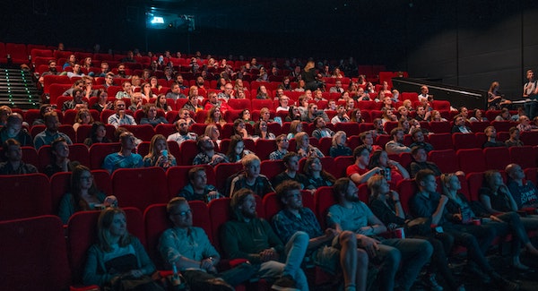 Bioscopen wereldwijd herstellen zich langzaam